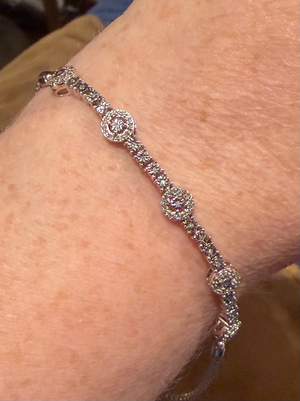 Kay Jewelers Silver Tone Round Diamond Link Bracelet